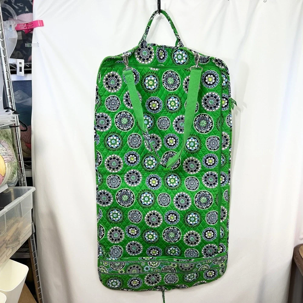 Vera Bradley Hanging Garment Bag Green Medallion Quilted Cotton Travel Vacation